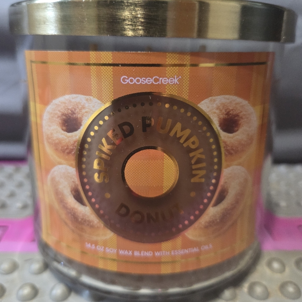 Goose Creek Spiked Pumpkin Donut Candle